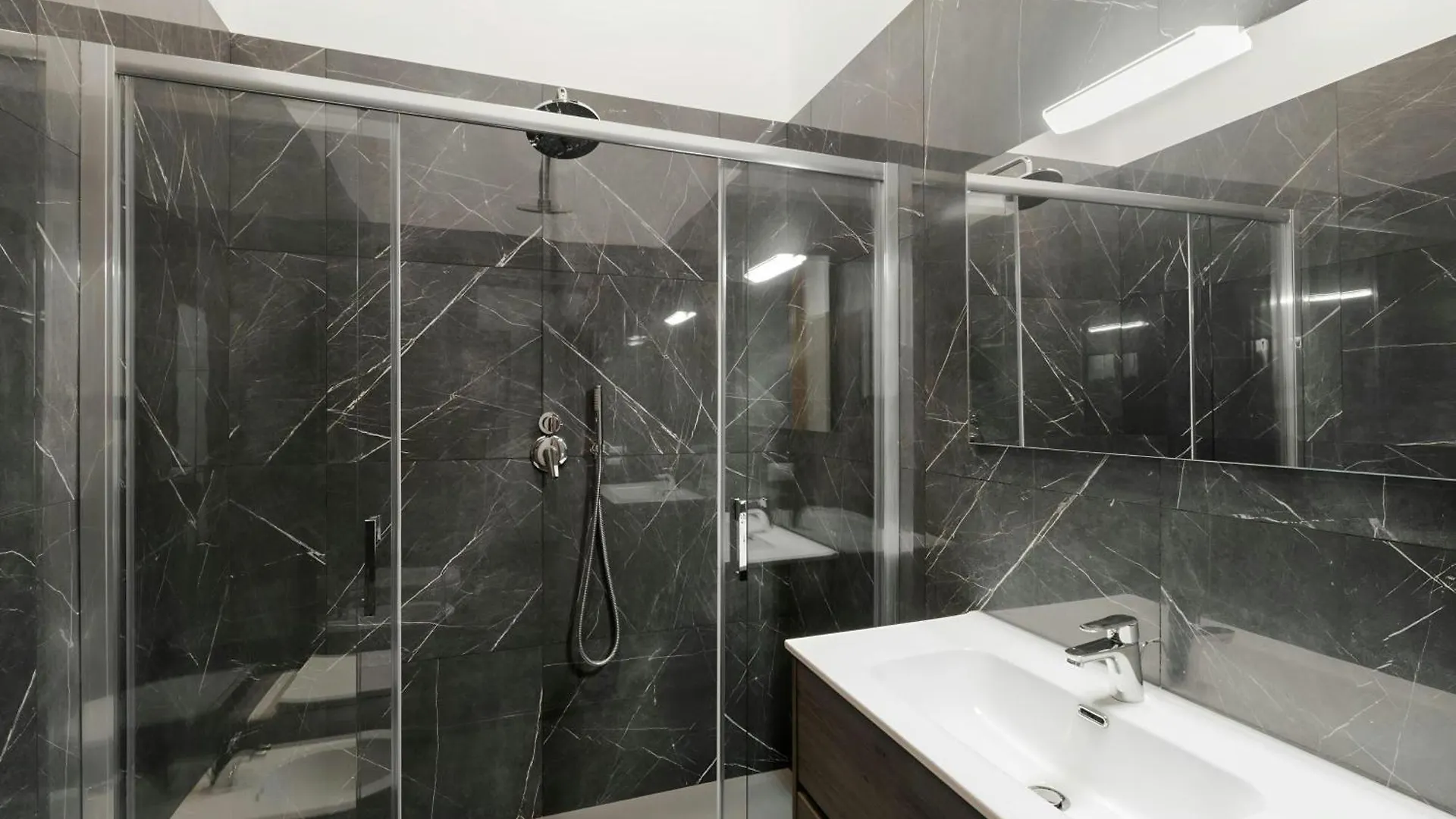 *** מלון דירות רומא Sonder By Marriott Bonvoy Piazza Venezia Apartments איטליה