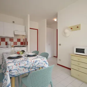Urano , Bibione Itálie