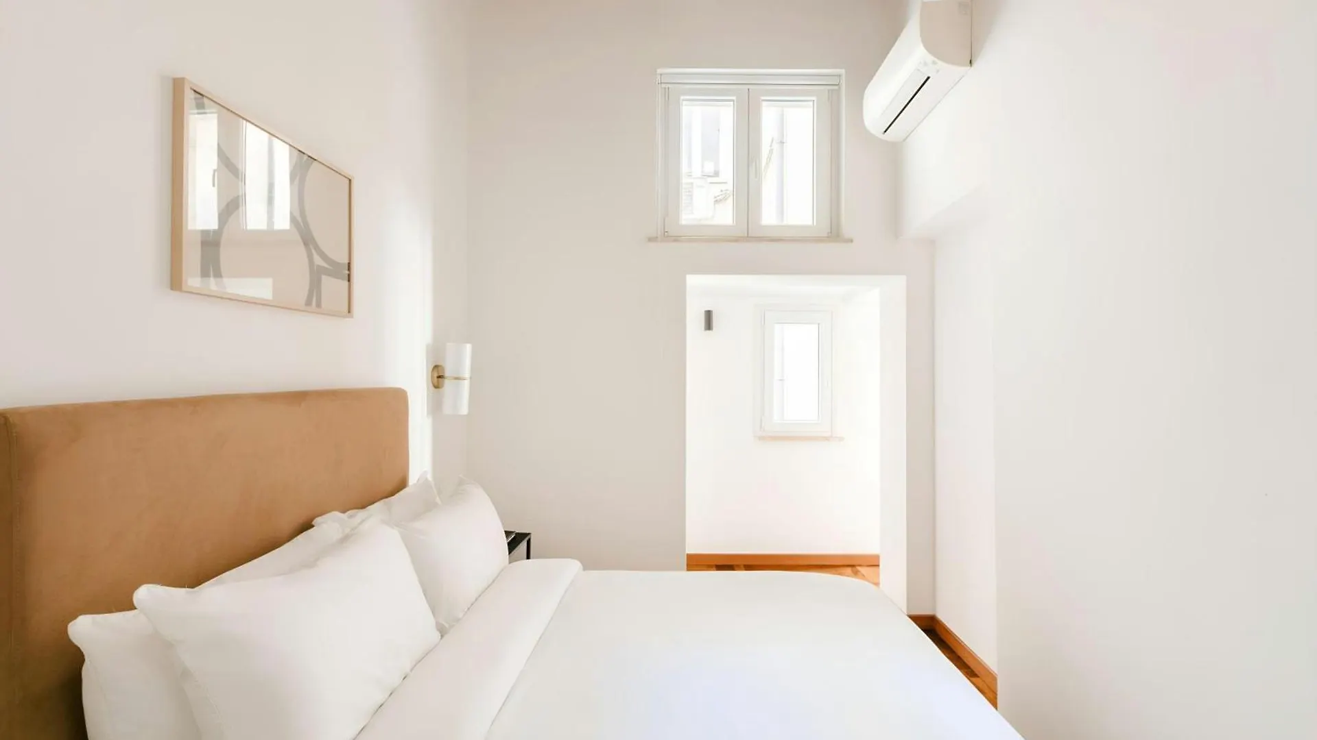 Sonder By Marriott Bonvoy Piazza Venezia Apartments 3*, Rome