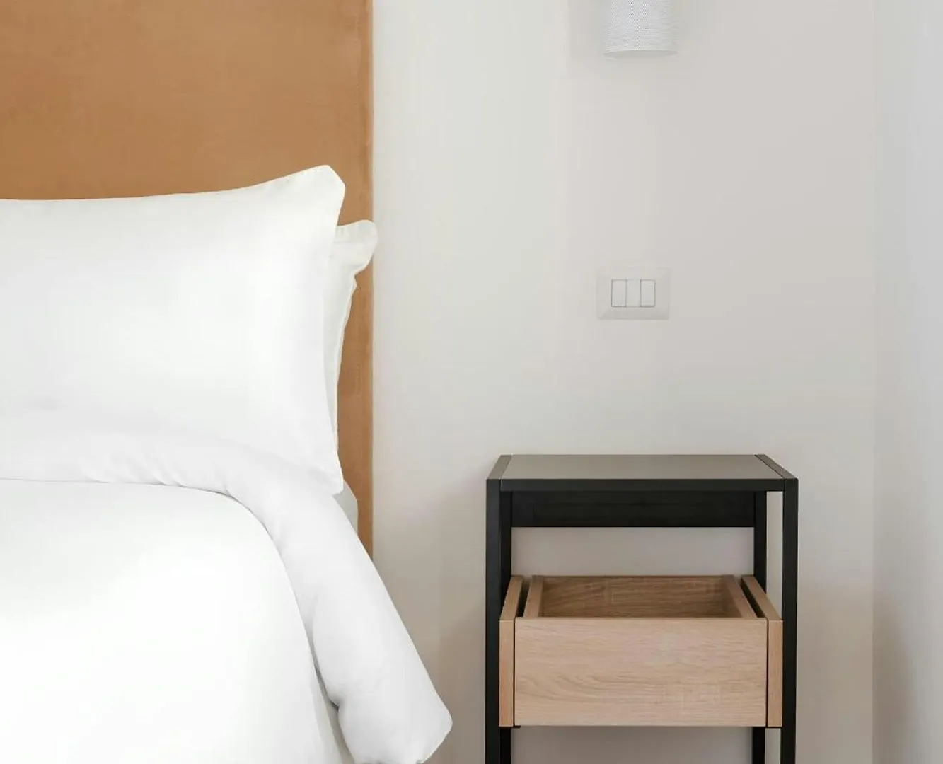 Sonder By Marriott Bonvoy Piazza Venezia Apartments contacts